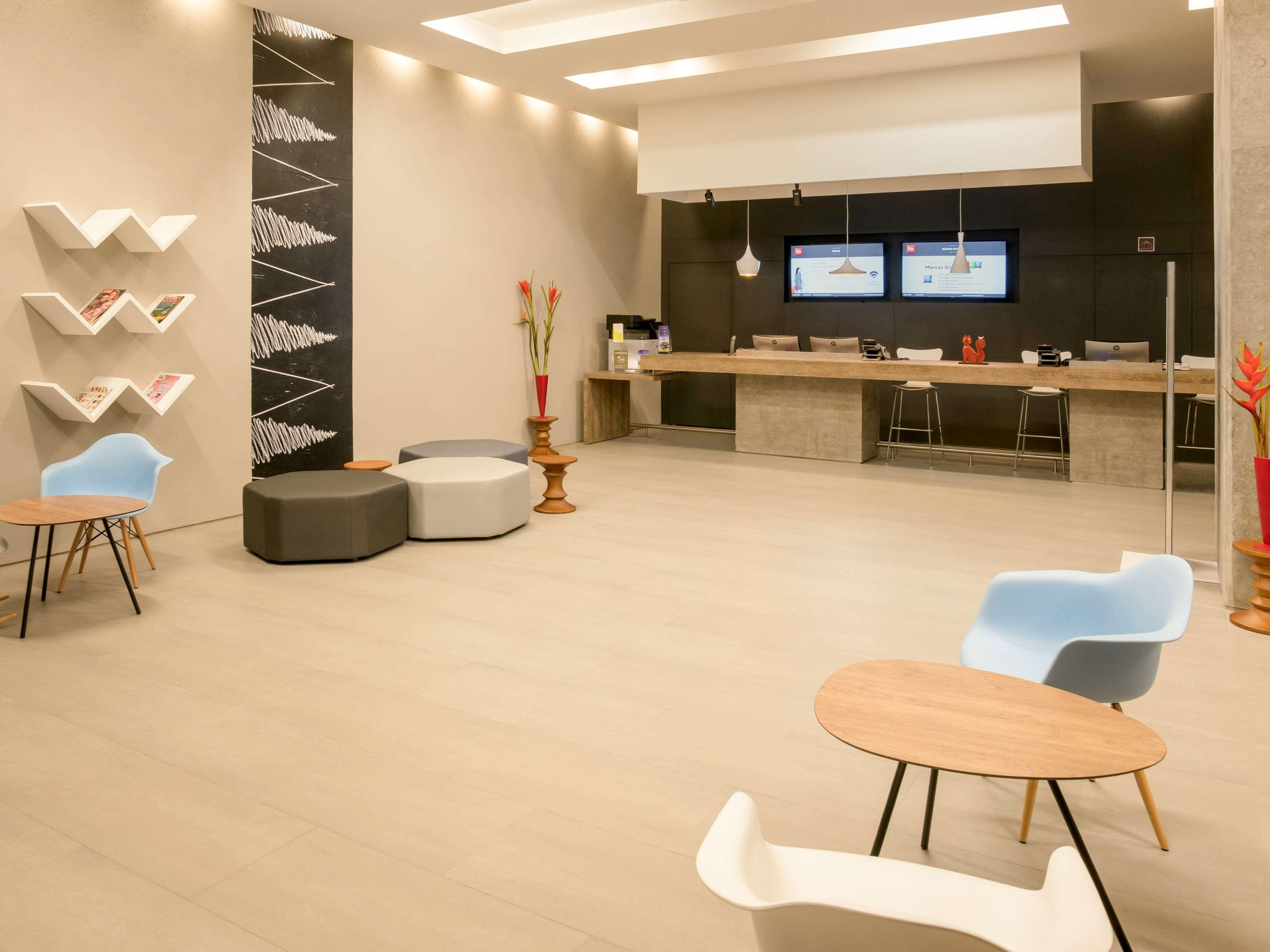 Hotel Ibis Cali Granada Exteriér fotografie